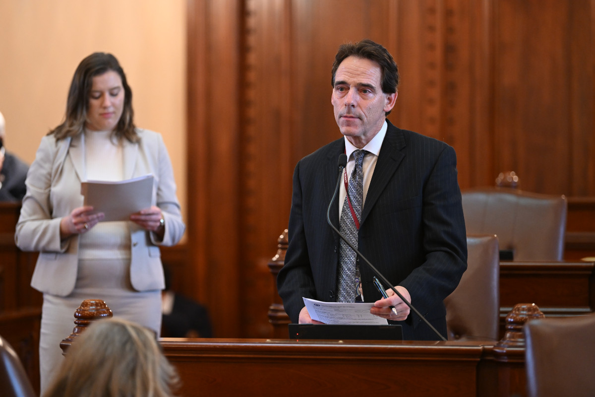 (Photo) Senator Stadelman